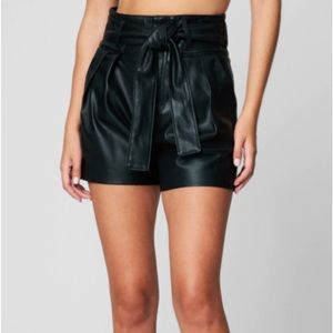 New BLANKNYC high rise Faux leather Black Shorts Size 31
